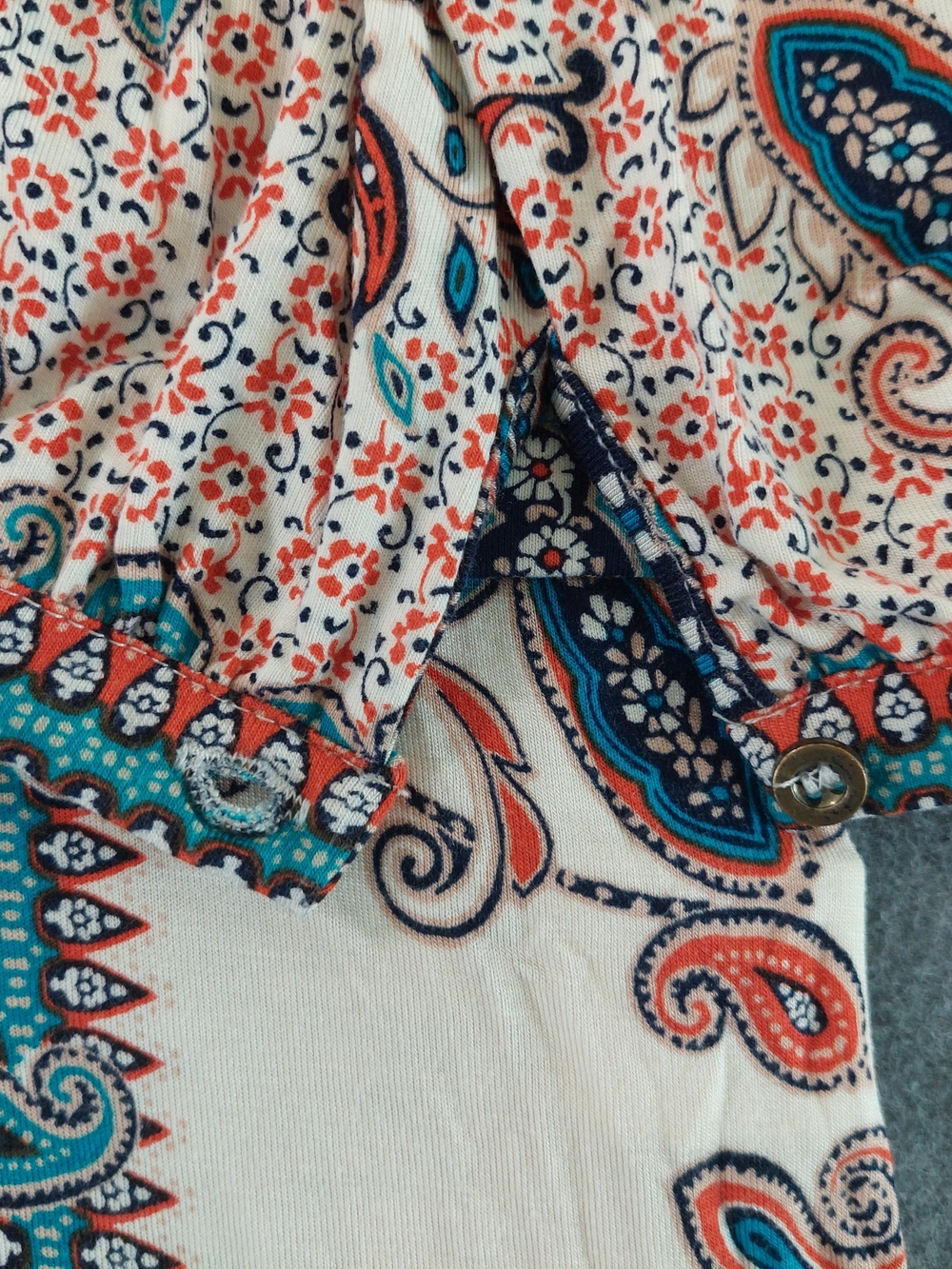 Rose + Olive Women 1X Paisley Henley Tunic Top Boho Stretch 3/4 Sleeve Blouse - Picture 4 of 8